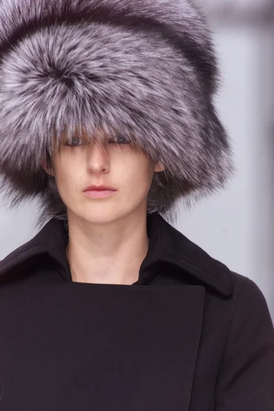 Look 27